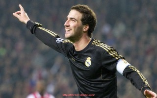 世俱杯直播-火箭队对阵奥林匹亚科斯队比赛回顾与技术分析